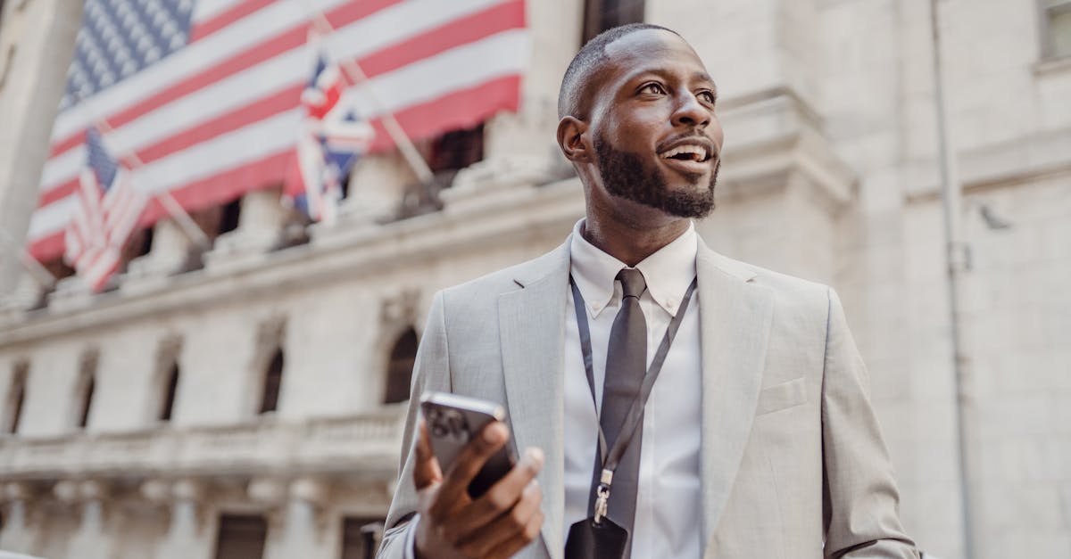 买卖VX号:如何用短信平台提高移动支付安全性?