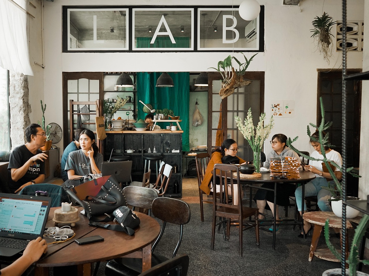 vx账号买卖:稳定加速开户送100元