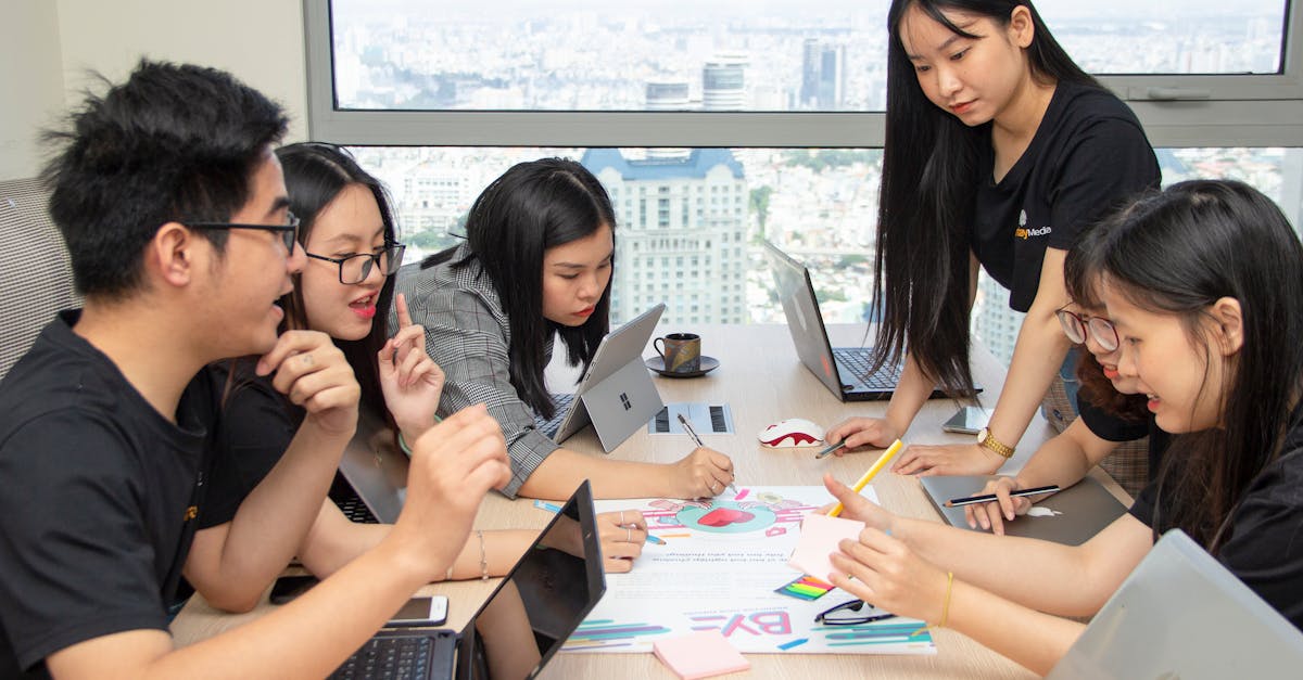 攻城三国：自贡机票购买平台